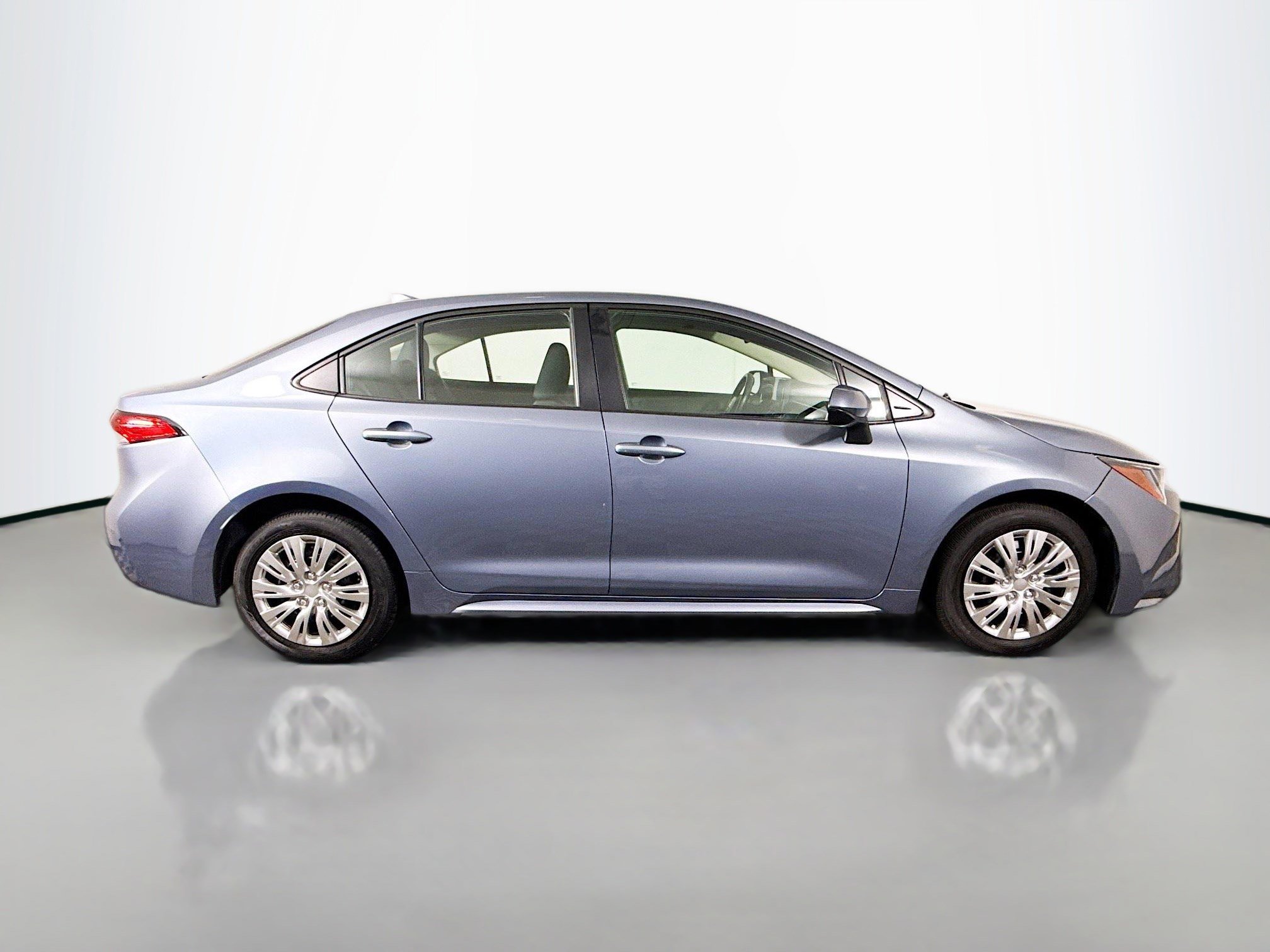 Used 2024 Toyota Corolla LE image 11