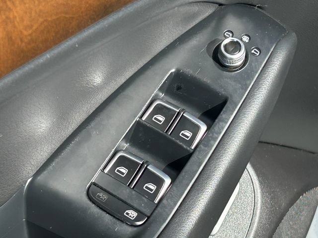 Used 2017 Audi Q5 2.0T Premium AWD/4WD image 24