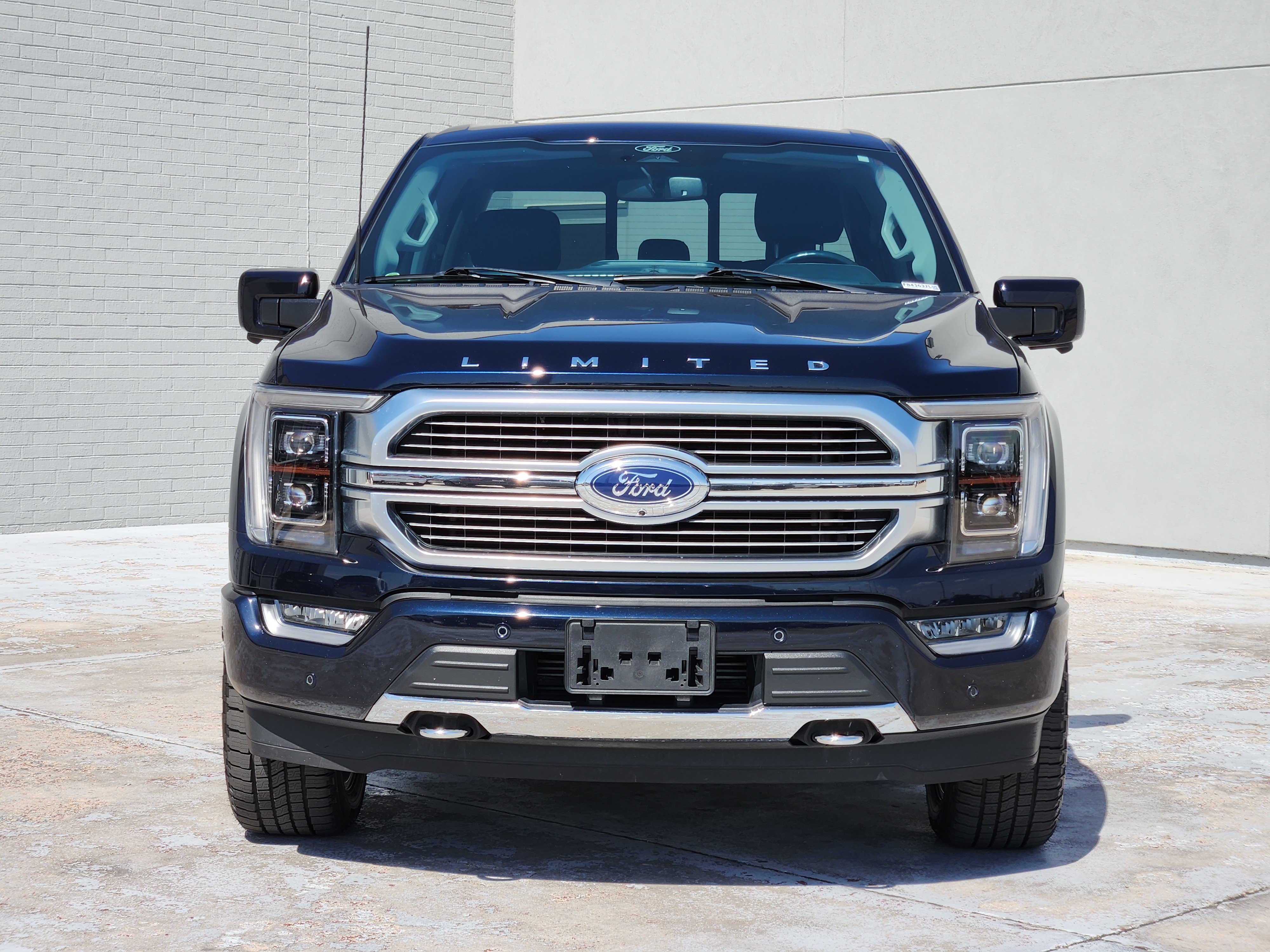 Used 2022 Ford F150 Limited AWD/4WD image 3