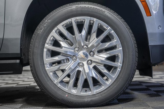 New 2026 Chevrolet Suburban High Country image 22