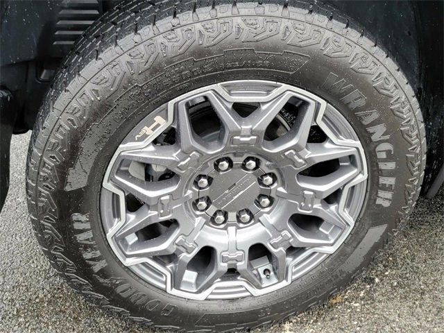 Used 2024 GMC Hummer EV 3X w/ LPO, Sport Package image 9