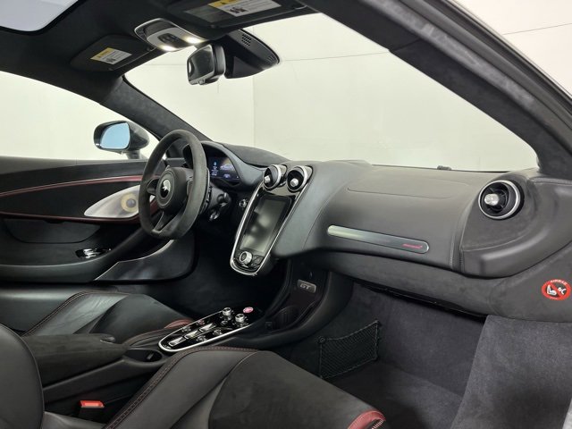 Used 2023 McLaren GT image 20
