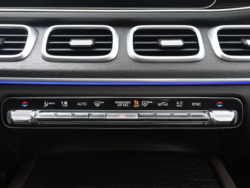 Used 2022 Mercedes-Benz GLS 450 4MATIC w/ Warmth & Comfort Package image 16