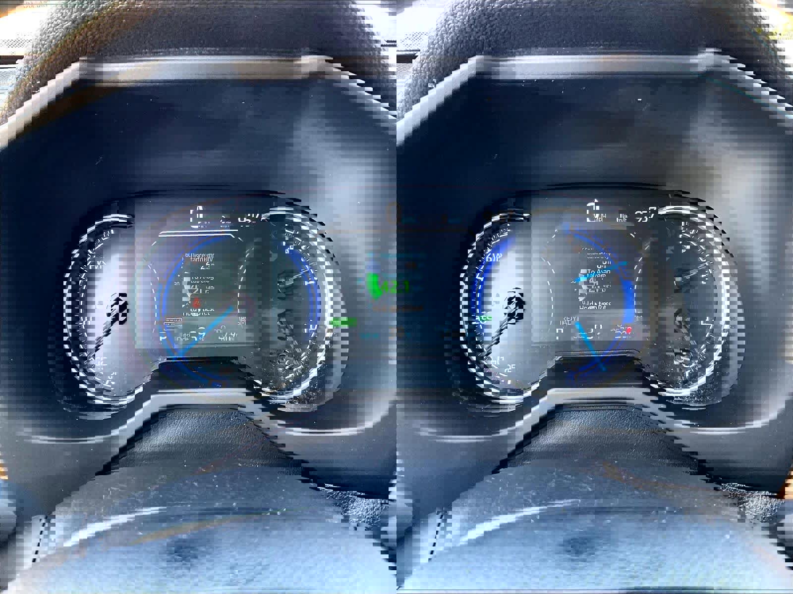 Used 2023 Toyota RAV4 XLE image 25