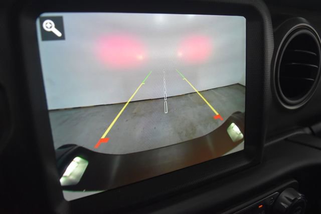 Certified 2023 Jeep Gladiator Sport image 16