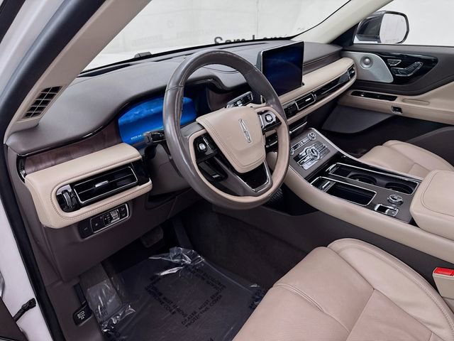 Used 2023 Lincoln Aviator Reserve w/ Equipment Group 201A image 9