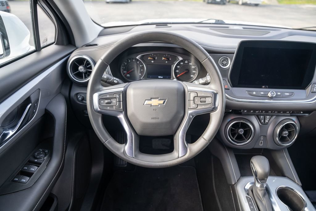 Used 2025 Chevrolet Blazer LT image 14