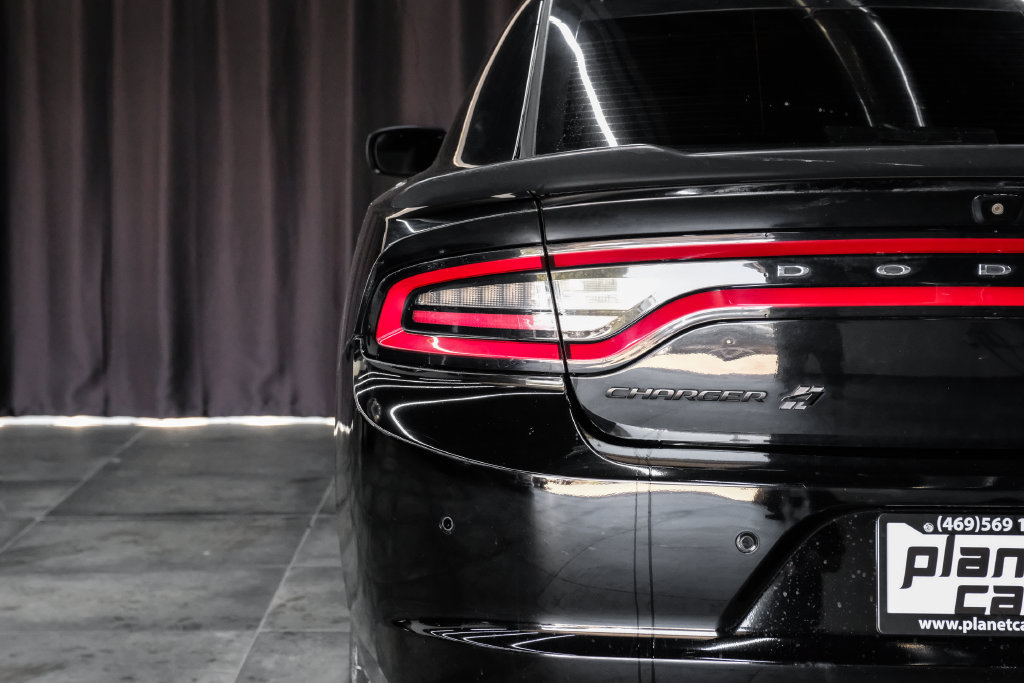 Used 2019 Dodge Charger SXT w/ Blacktop Package AWD/4WD image 58