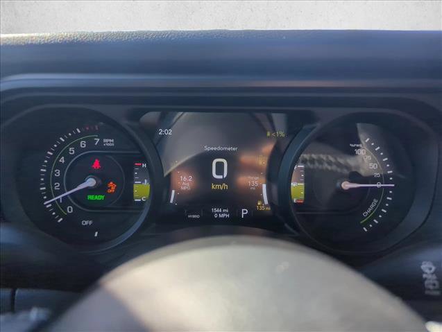 Used 2025 Jeep Wrangler Willys image 10