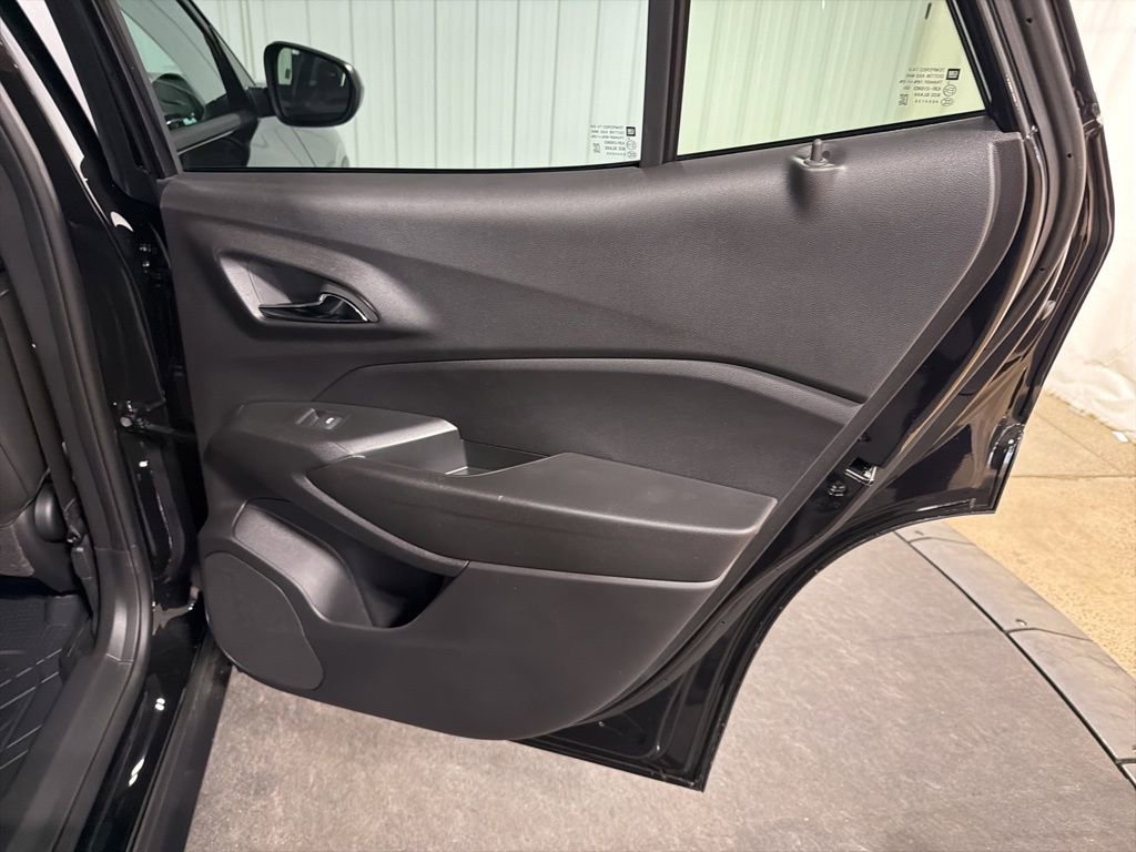 New 2026 Chevrolet Trax LT image 18