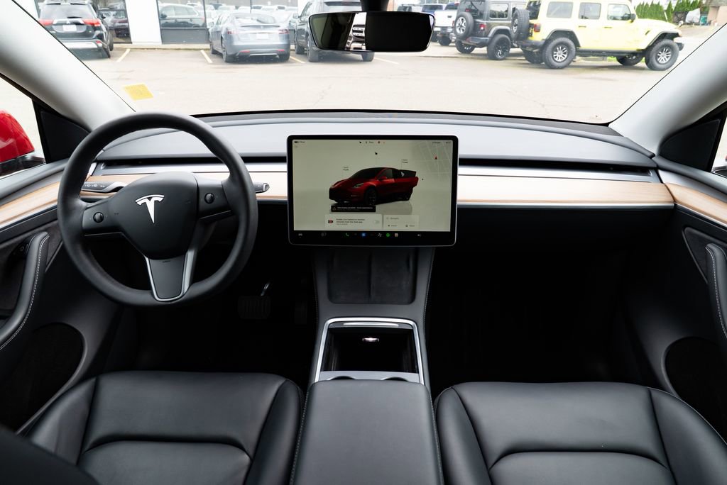 Used 2022 Tesla Model Y Long Range AWD/4WD image 8