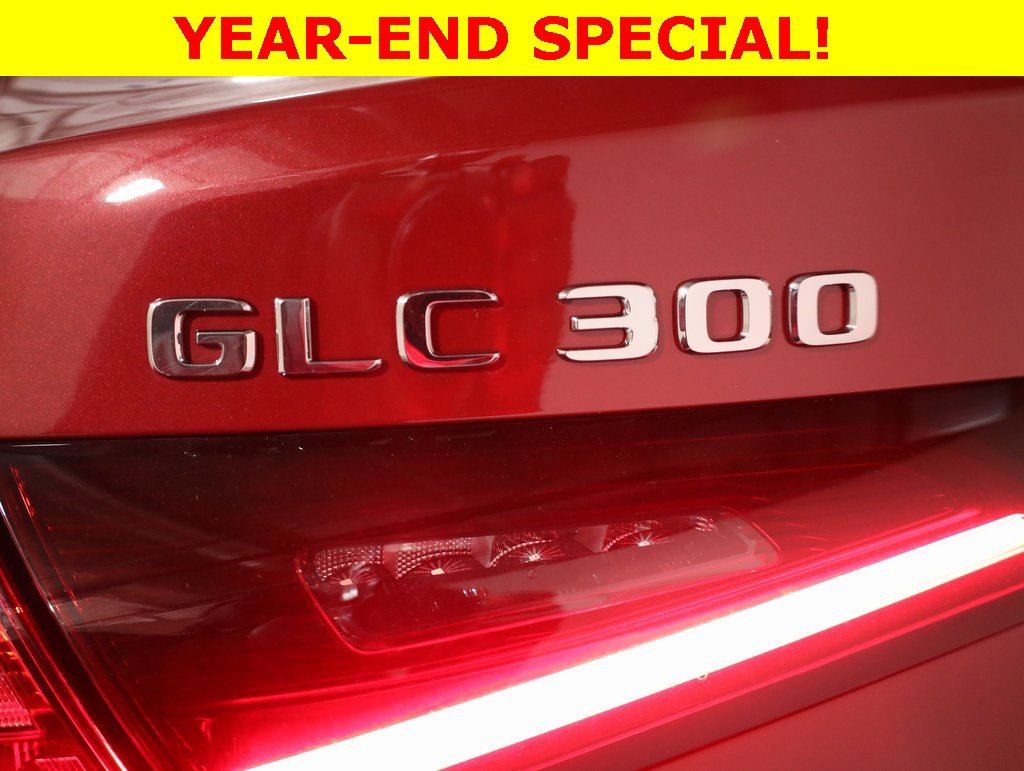 Used 2025 Mercedes-Benz GLC 300 4MATIC image 48