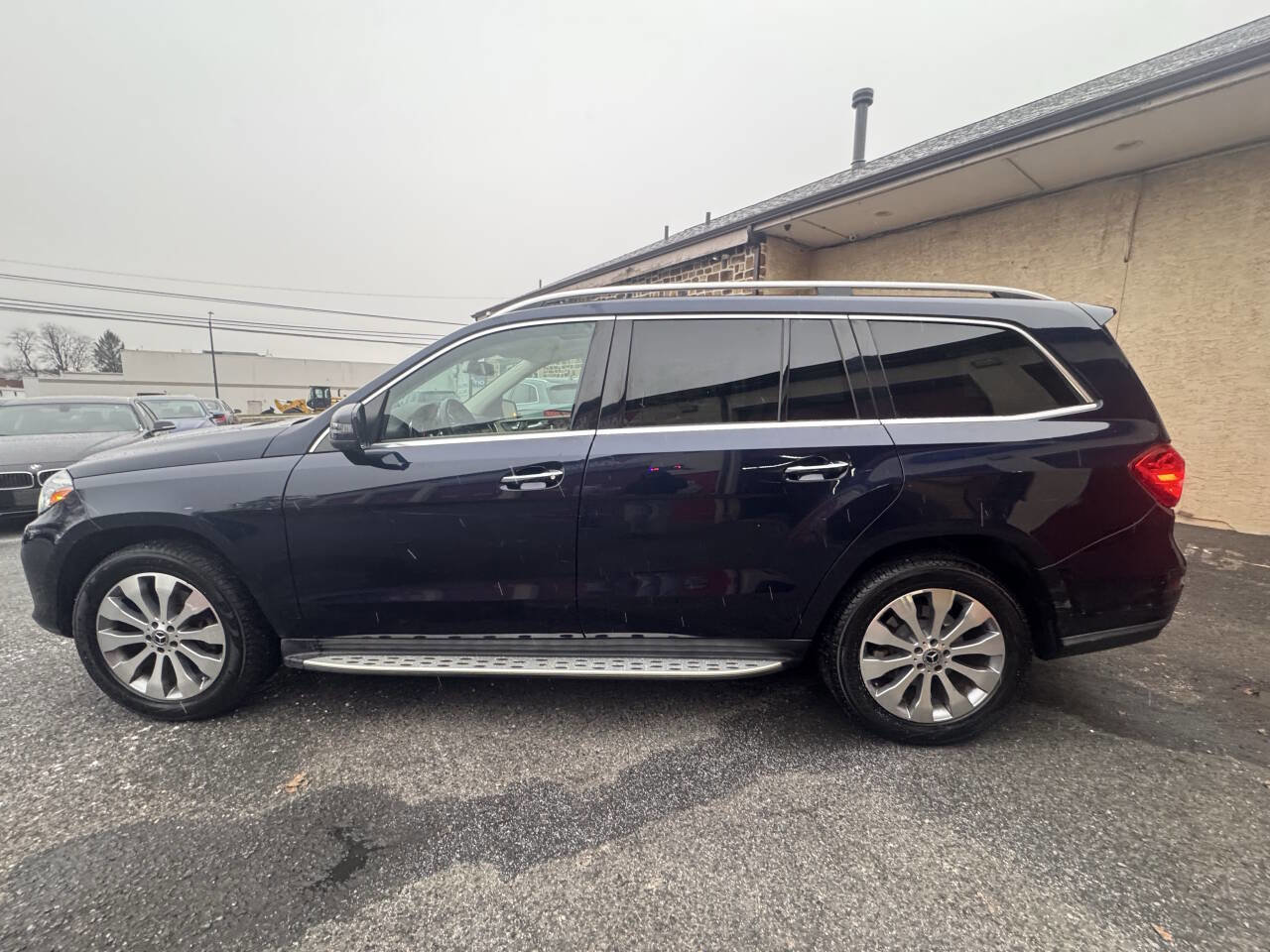 Used 2017 Mercedes-Benz GLS 450 4MATIC image 3