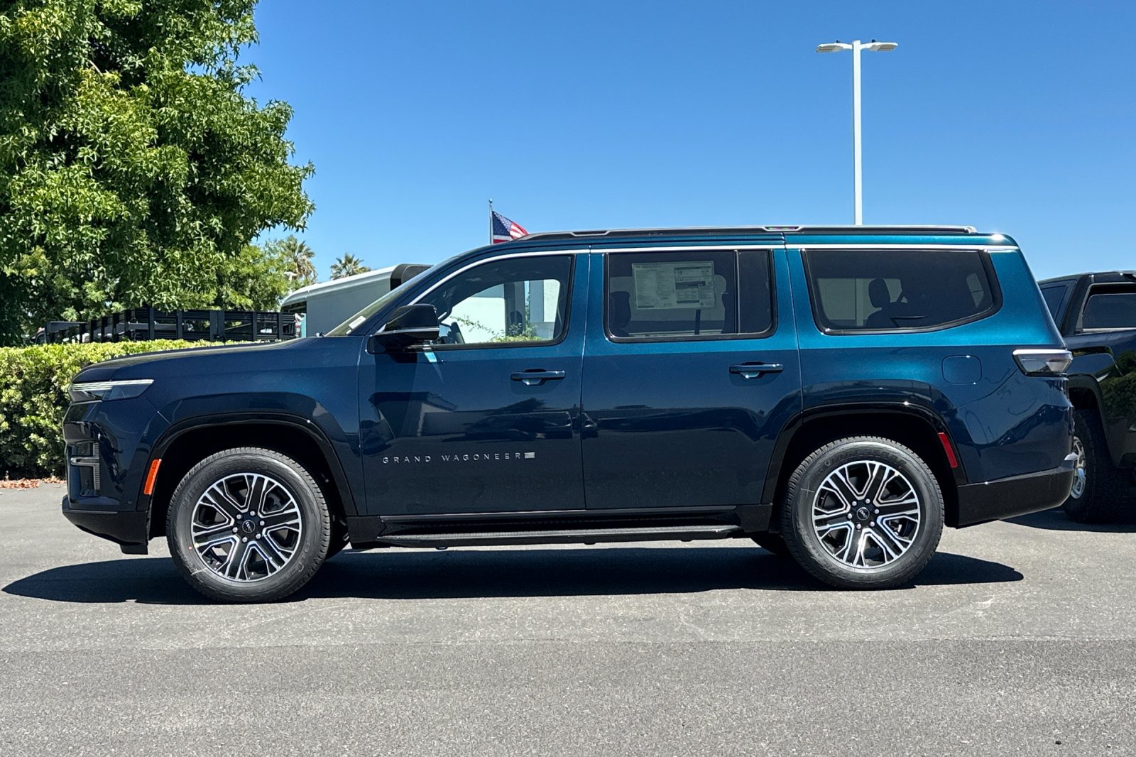 New 2026 Jeep Grand Wagoneer 4WD image 7