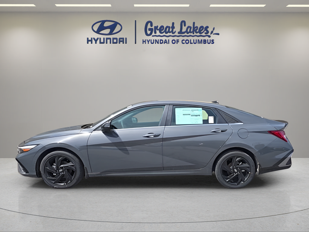 New 2026 Hyundai Elantra SEL Sport Premium FWD image 2