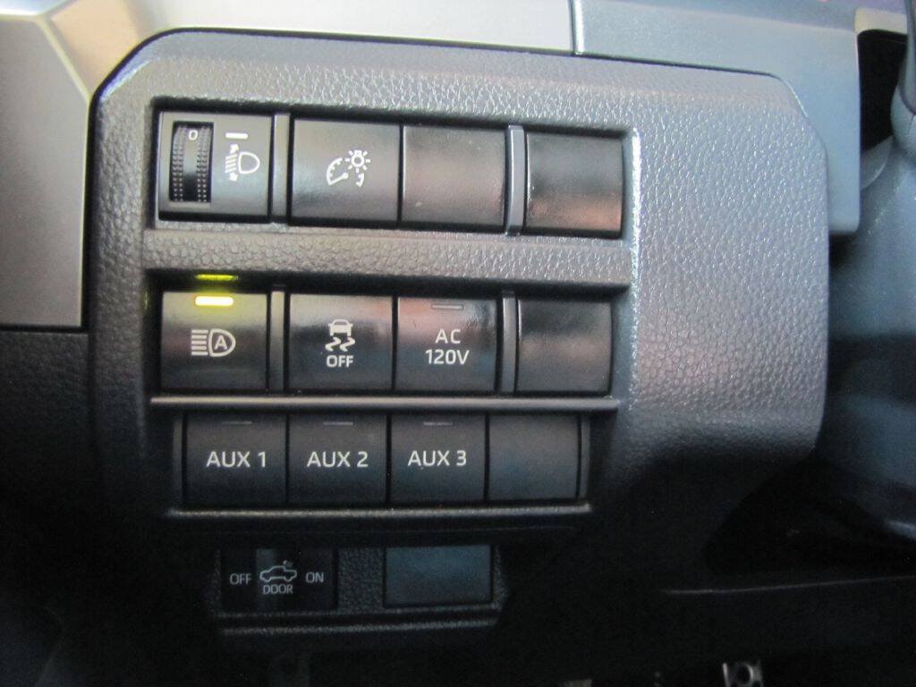 Used 2024 Toyota Tacoma TRD Sport w/ TRD Sport Upgrade Package AWD/4WD image 47