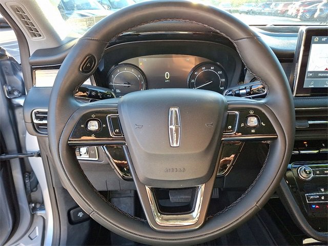 Used 2022 Lincoln Corsair Standard w/ Equipment Group 101A image 20