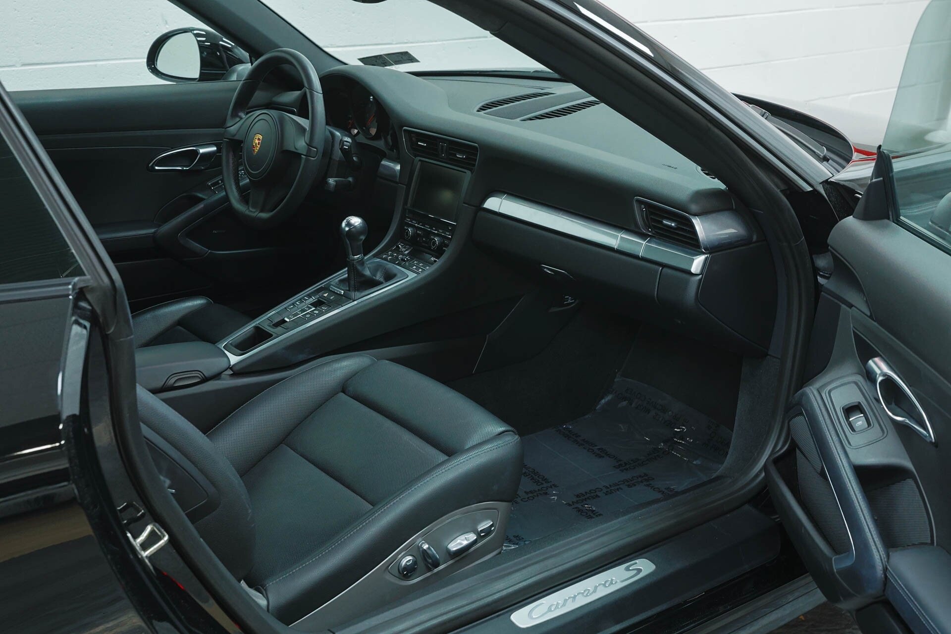 Used 2015 Porsche 911 Carrera S RWD image 79