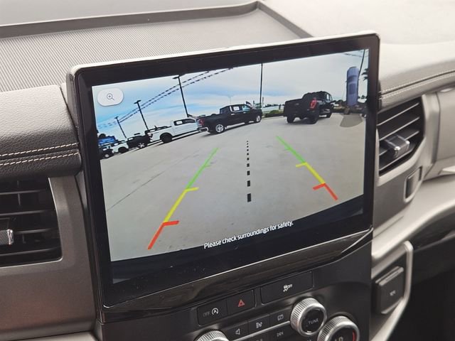 Used 2024 Ford Expedition XLT image 19