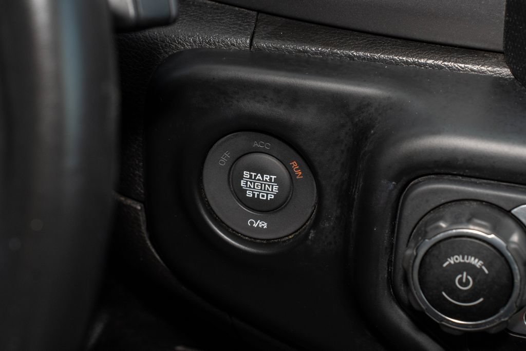 Used 2021 Jeep Wrangler Unlimited Sport AWD/4WD image 16
