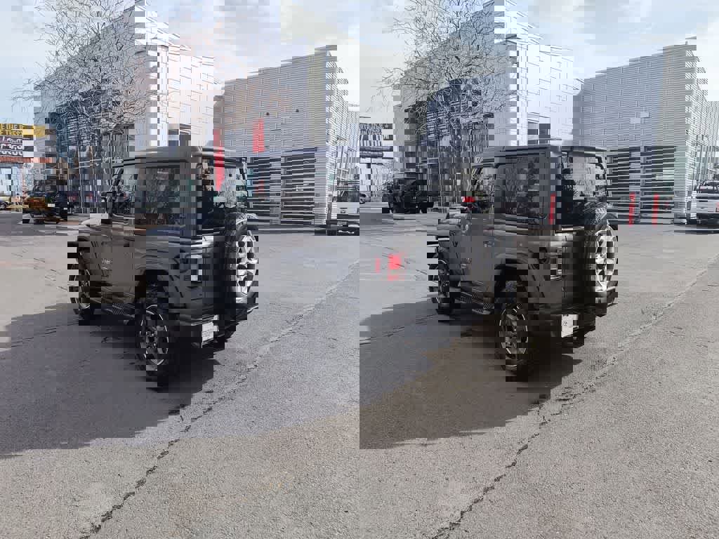 Used 2020 Jeep Wrangler Sport S image 4