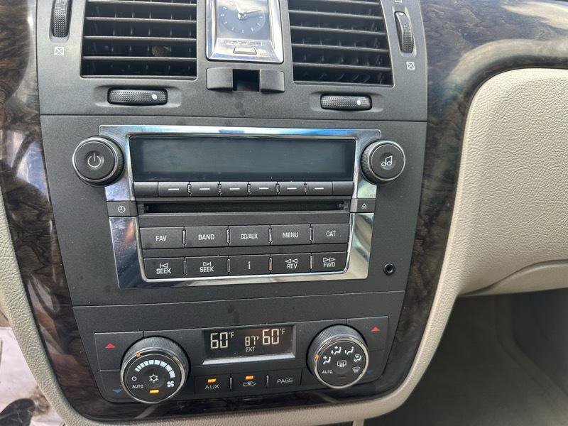 Used 2008 Cadillac DTS FWD image 9