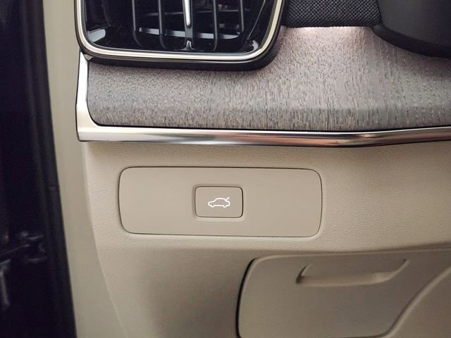 New 2026 Volvo XC90 B6 Ultra w/ Protection Package AWD/4WD image 22