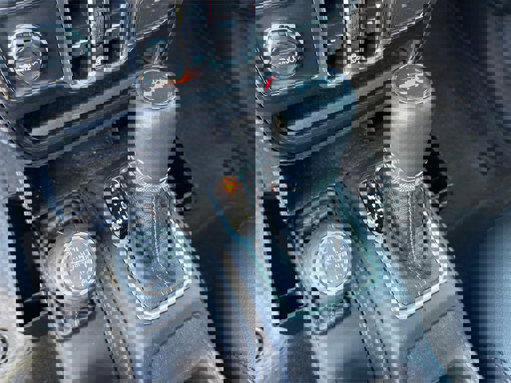 Used 2024 Jeep Wrangler Unlimited Sahara image 24