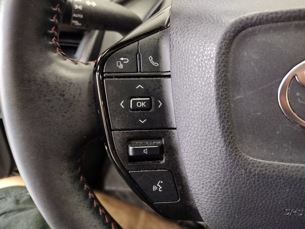 Used 2024 Toyota Prius Prime FWD image 24