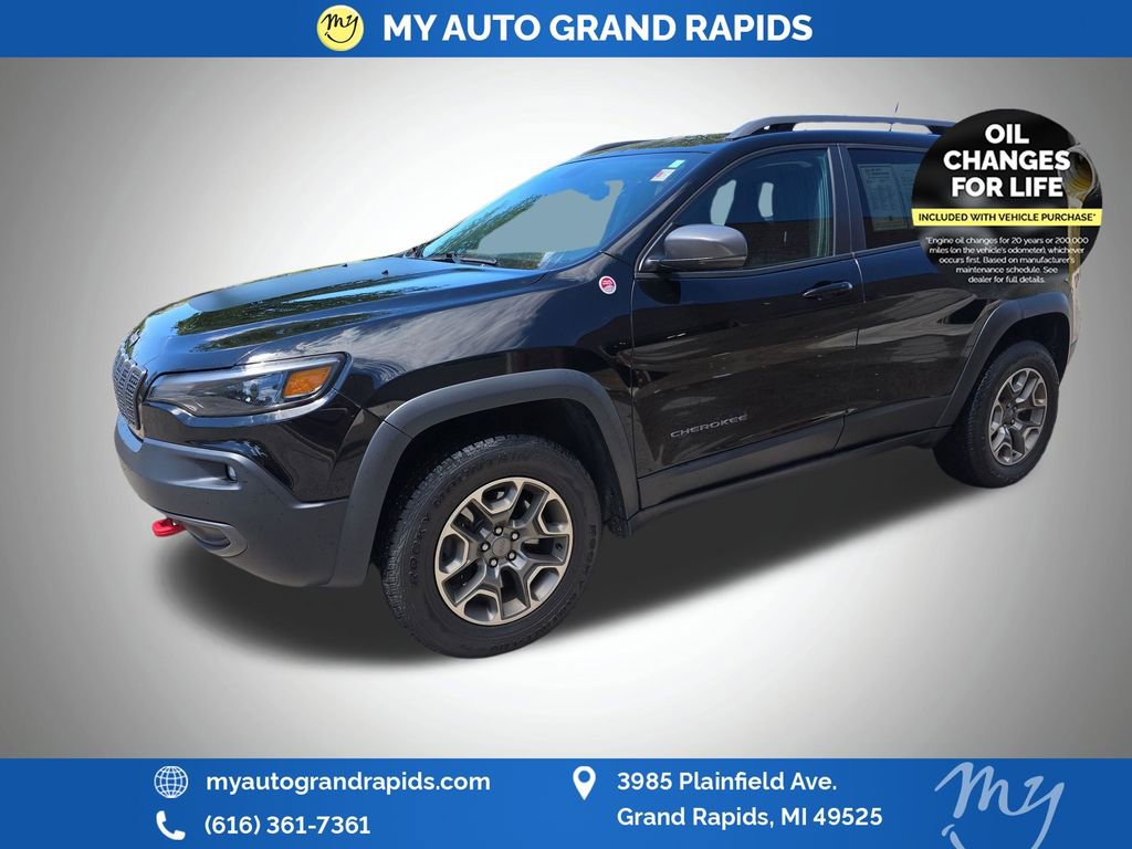 Used 2020 Jeep Cherokee Trailhawk w/ Cold Weather Group AWD/4WD image 3