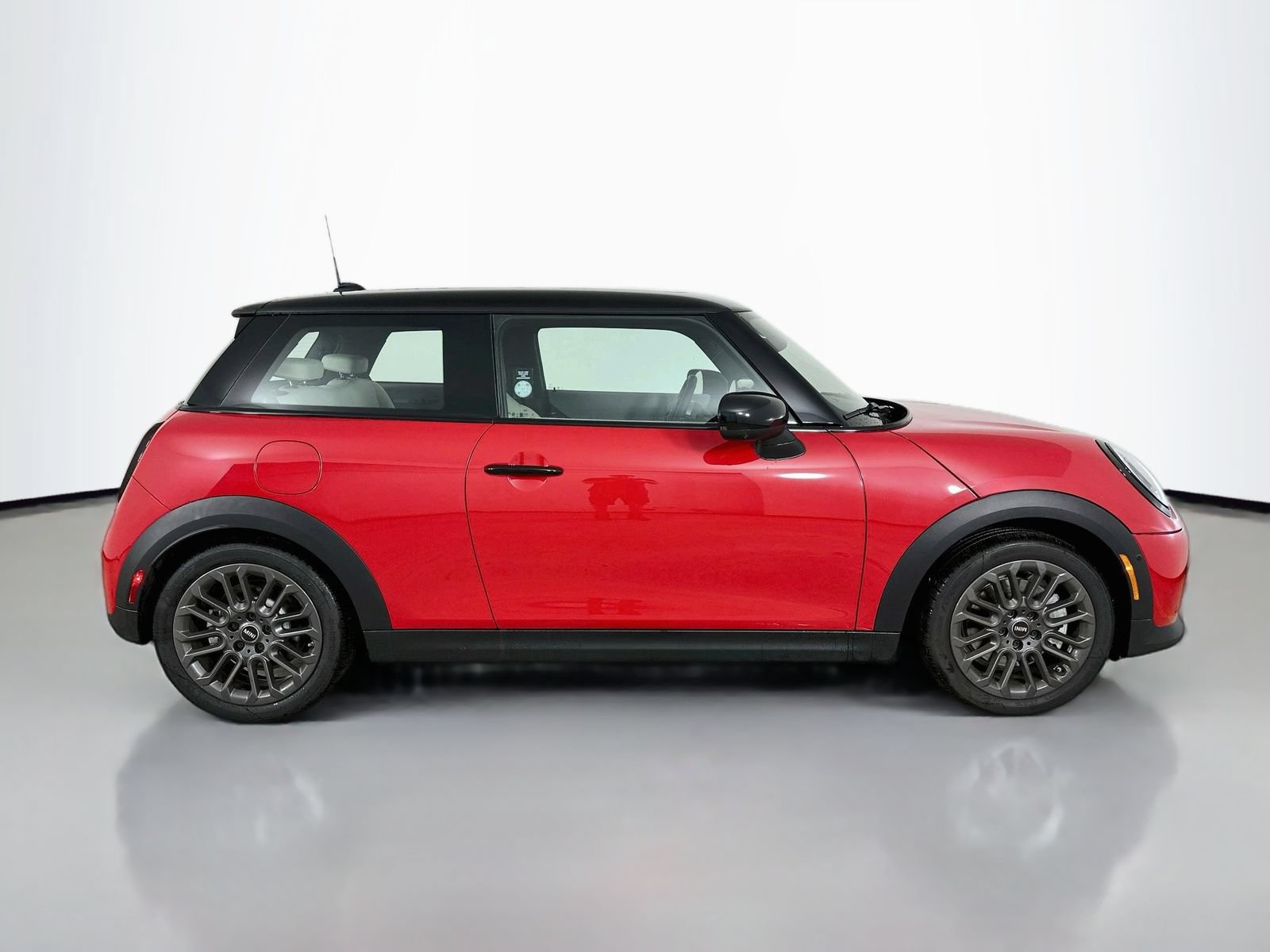 New 2026 MINI Cooper 2-Door Hardtop FWD image 4