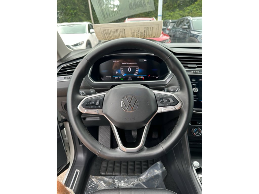 Used 2024 Volkswagen Tiguan Wolfsburg Edition image 17