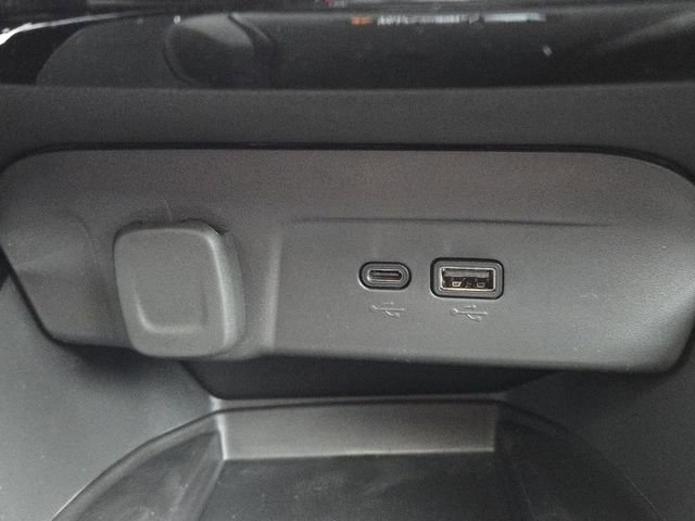 New 2026 Chevrolet Trax RS w/ Sunroof Package image 8