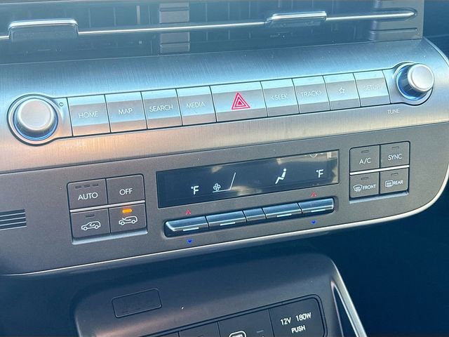 Used 2024 Hyundai Kona Limited image 36