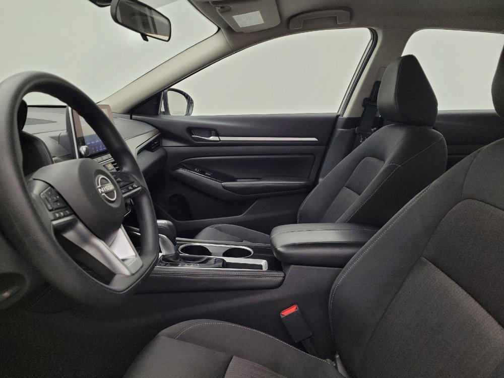 Used 2023 Nissan Altima 2.5 SV image 17