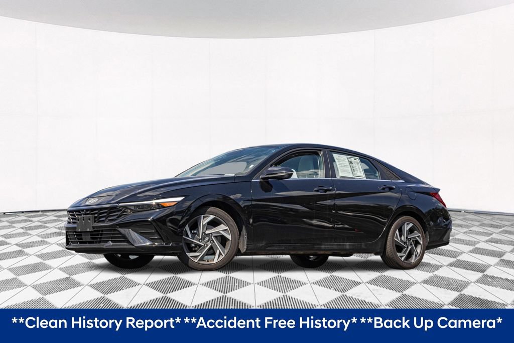 Certified 2024 Hyundai Elantra Limited FWD image 2
