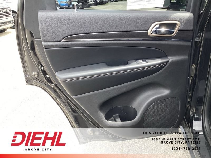 Used 2017 Jeep Grand Cherokee Limited AWD/4WD image 13