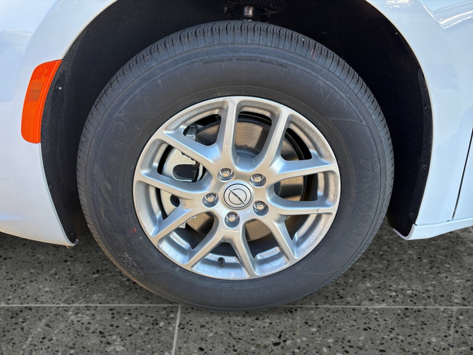 New 2026 Chrysler Pacifica Select FWD image 14