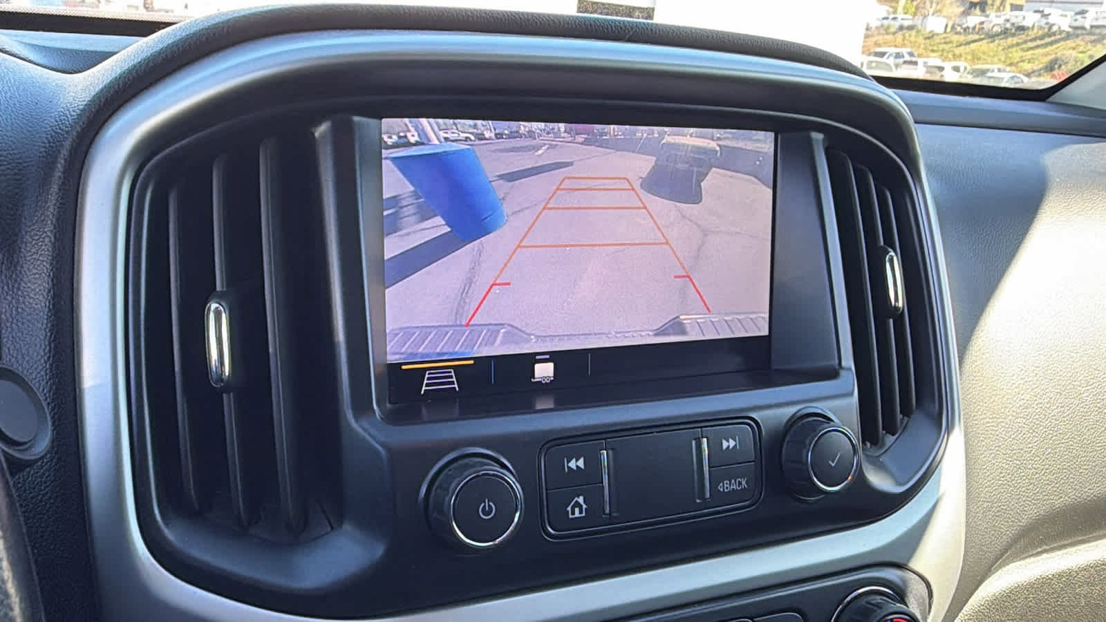 Used 2020 Chevrolet Colorado ZR2 image 16