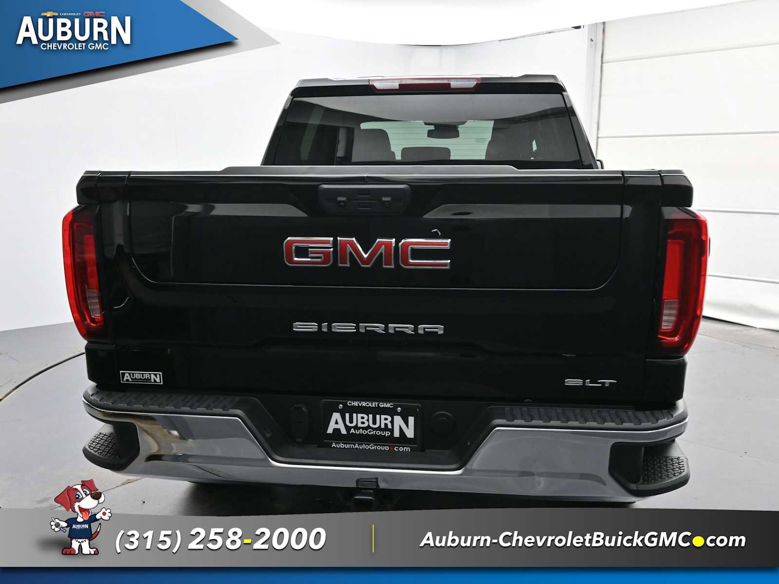 Used 2024 GMC Sierra 1500 SLT image 12