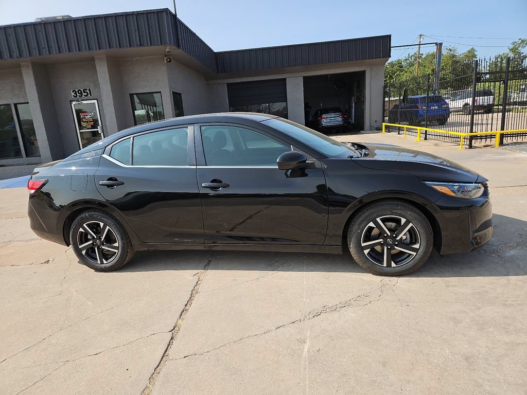 Used 2024 Nissan Sentra SV FWD image 12
