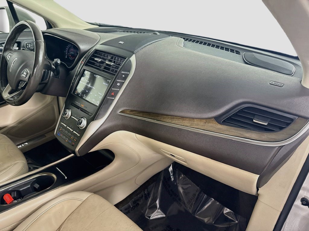 Used 2019 Lincoln MKC Reserve w/ MKC Climate Package FWD image 28