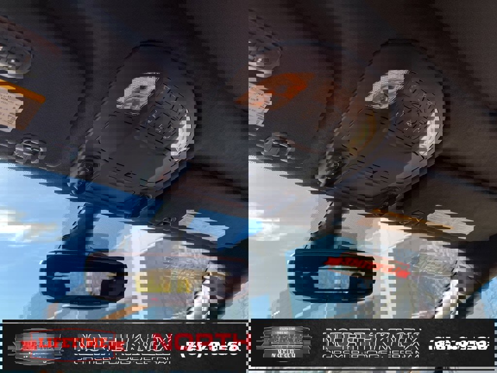 Used 2024 Chrysler Pacifica Pinnacle w/ Trailer Tow Group image 12