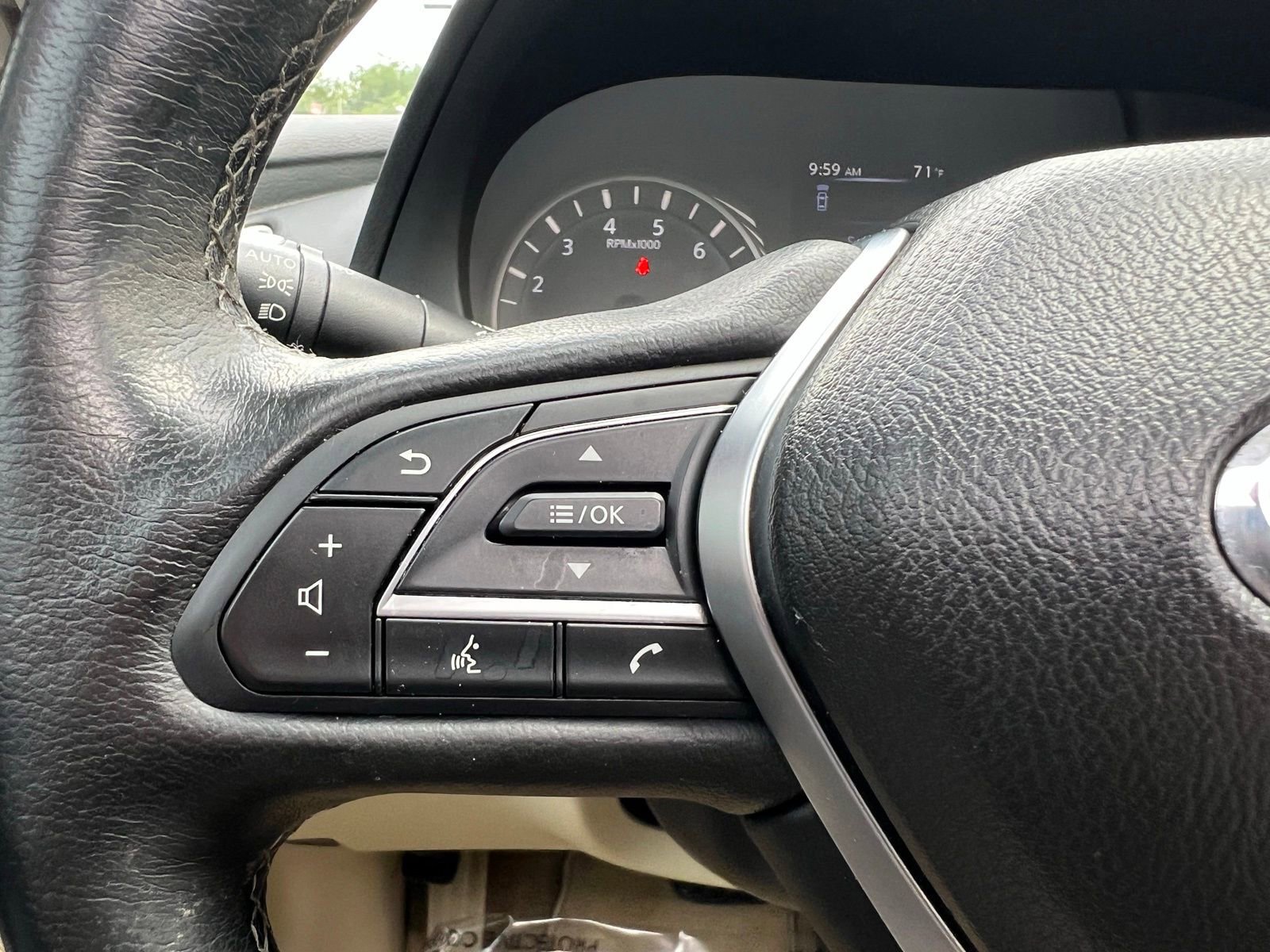 Used 2019 INFINITI Q50 Luxe w/ Essential Package (3.0T Luxe) image 31