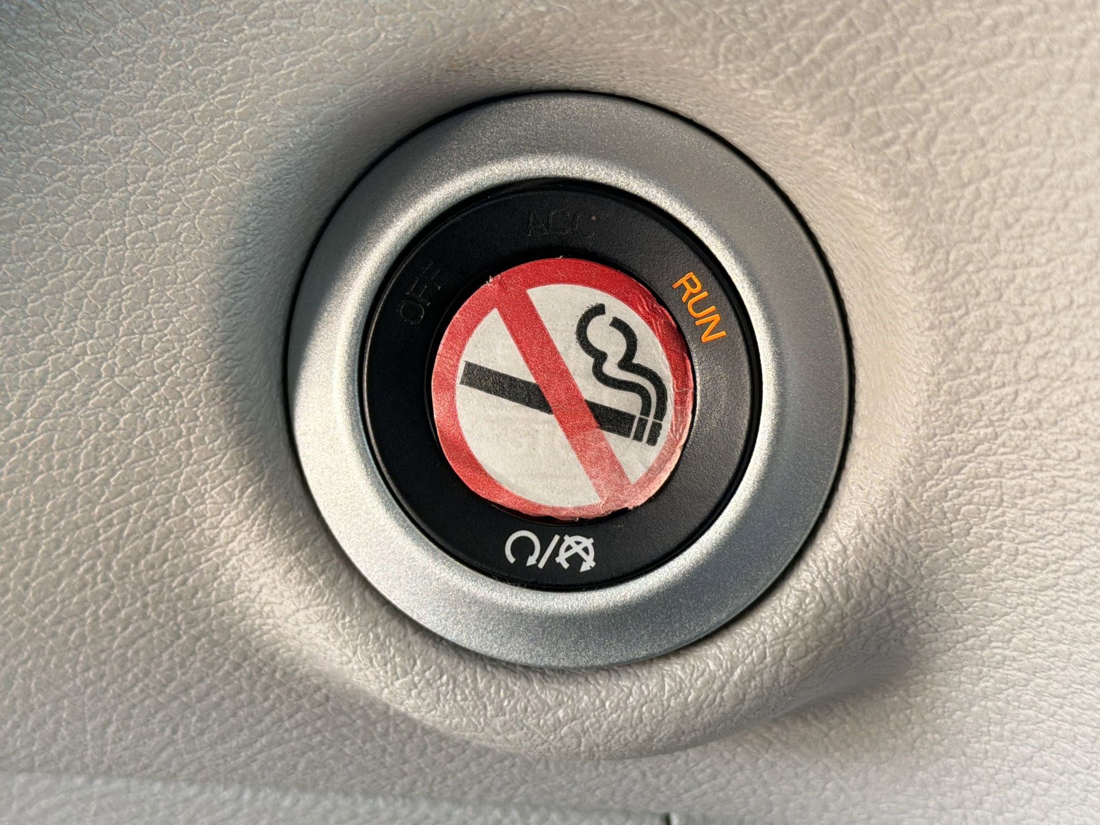 Used 2024 Chrysler Voyager LX image 25