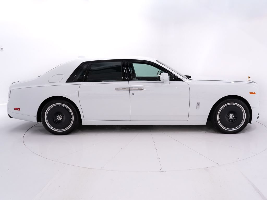 Certified 2023 Rolls-Royce Phantom Sedan RWD image 6