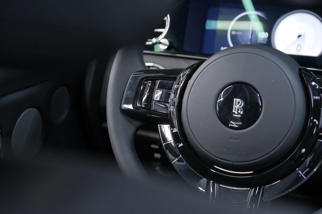 Used 2026 Rolls-Royce Cullinan image 64