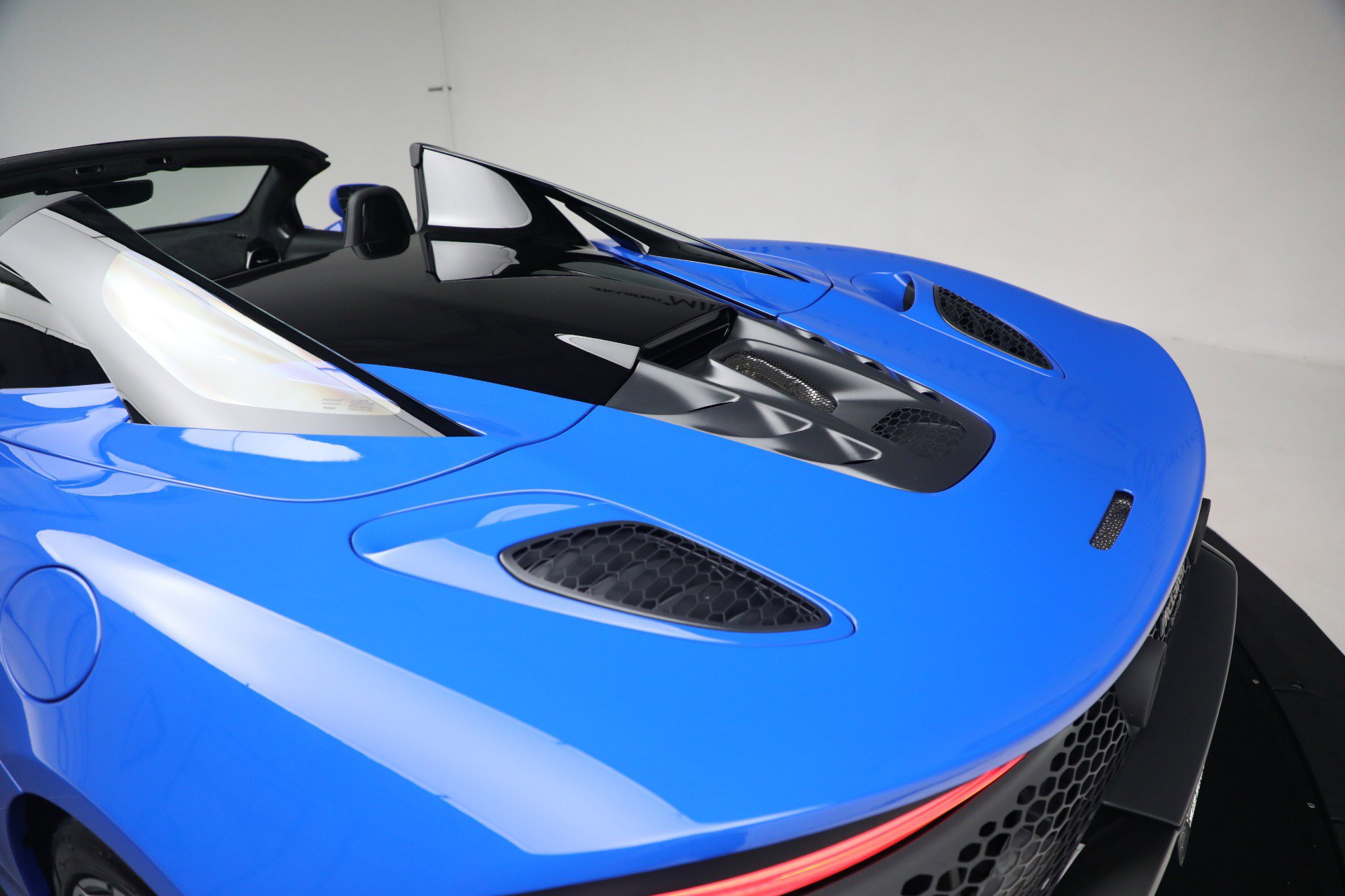 New 2025 McLaren Artura Spider image 47