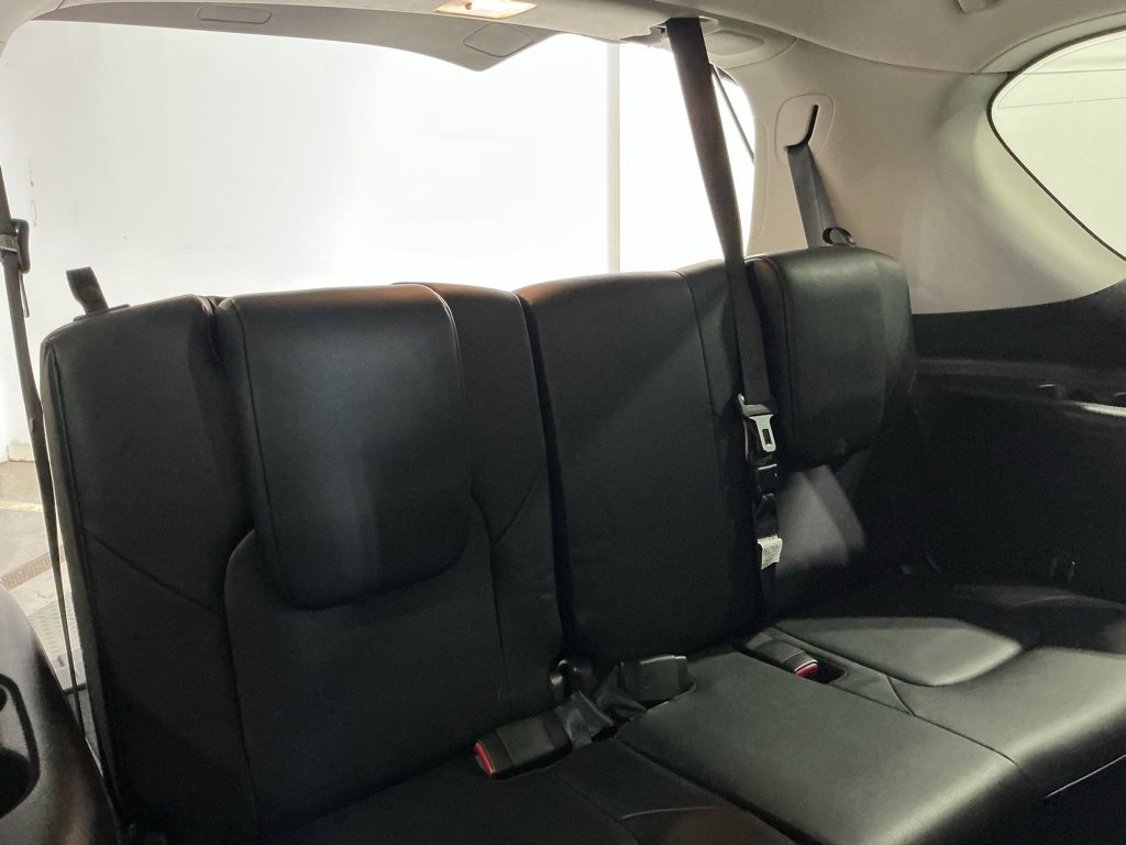 Used 2024 Nissan Armada SL w/ Captain's Chairs Package image 29