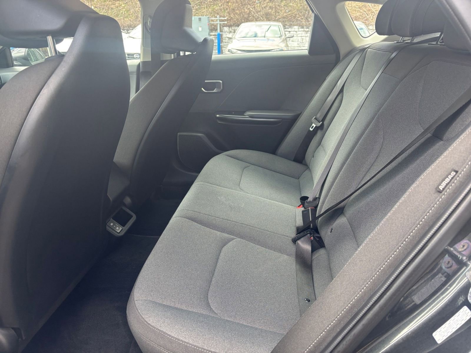 Used 2025 Kia K4 LXS image 27